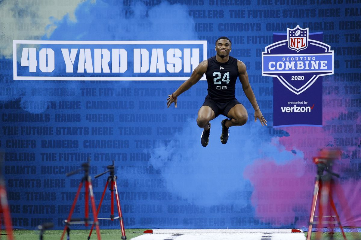 Defensive back Jeff Okudah of Ohio State prepares to run the 40-yard dash during the NFL Combine at Lucas Oil Stadium on February 29, 2020 in Indianapolis, Indiana.