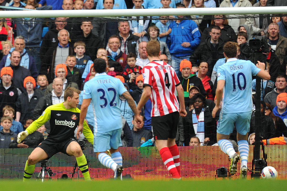 Soccer - Barclays Premier League - Manchester City v Sunderland