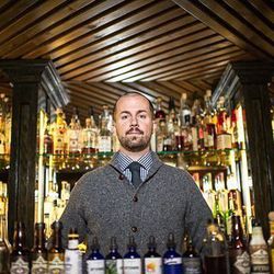 <a href="http://eater.com/archives/2012/11/27/pdts-jim-meehan-on-cocktail-books.php">Eater Interviews: PDT's Jim Meehan on the Need to 'Document, Cite, and Credit'</a> 