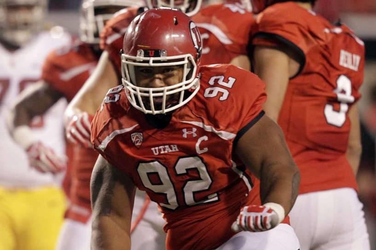 Utah Utes defensive tackle Star Lotulelei celebrates a tackle for loss against USC during Pac-12 football in Salt Lake City, Thursday, Oct. 4, 2012.