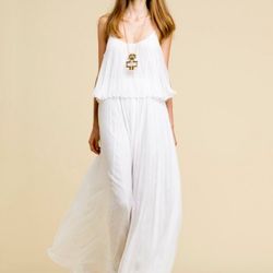 <a href="http://www.singer22.com/nrs11ch196white.html" rel="nofollow"> Halston Heritage</a> for $895