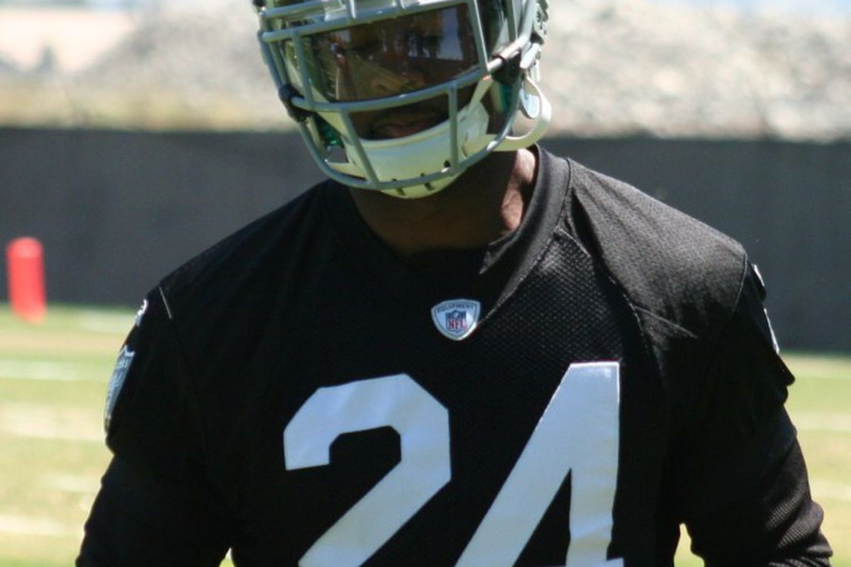 Oakland Raiders safety Michael Huff at 2012 minicamp (photo by Levi Damien)