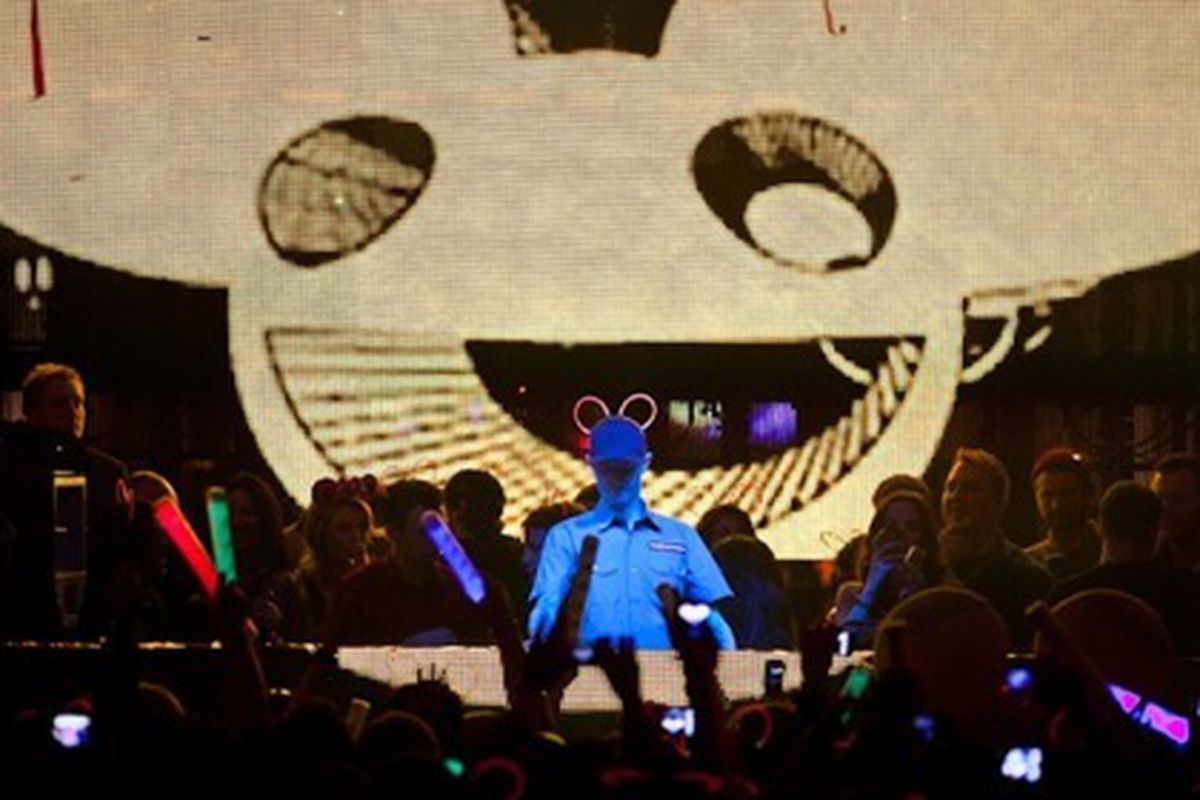 Deadmau5 debuts his residency at XS Nightclub. 
