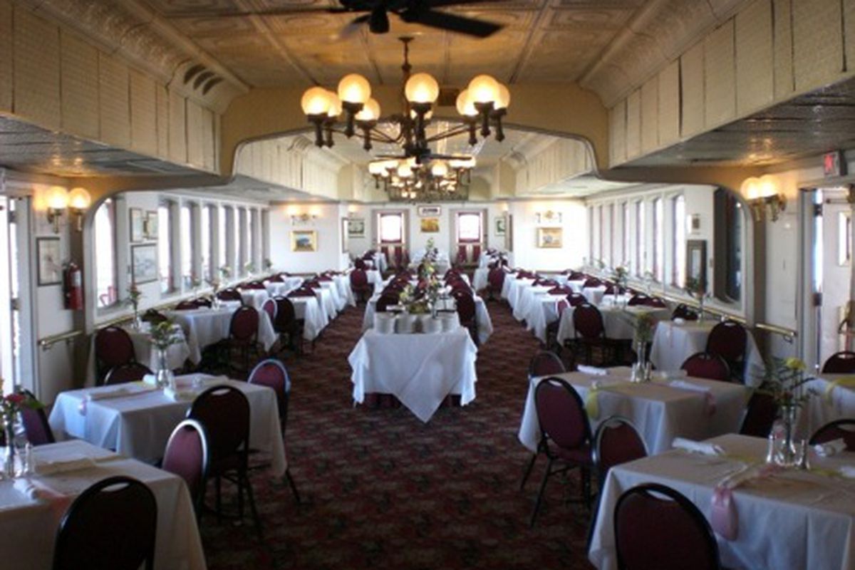 Interior dining room aboard the Steamboat Natchez. 