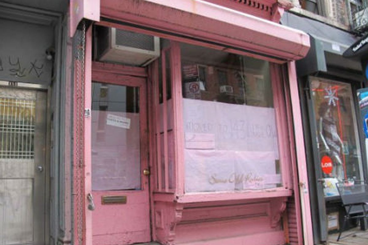 151 Ludlow Street; Image via <a href="http://www.boweryboogie.com/2012/05/portia-manny-vintage-opening-at-151-ludlow/">Bowery Boogie</a>