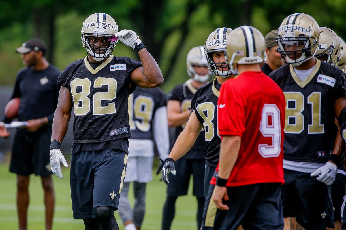 Metairie, LA - New Orleans Saints tight end Benjamin Watson (82) breaks the huddle with wide receiver Austin Carr (80) and quarterback Drew Brees (9) and wide receiver Cameron Meredith (81) during minicamp at the Ochsner Sports Performance Center.