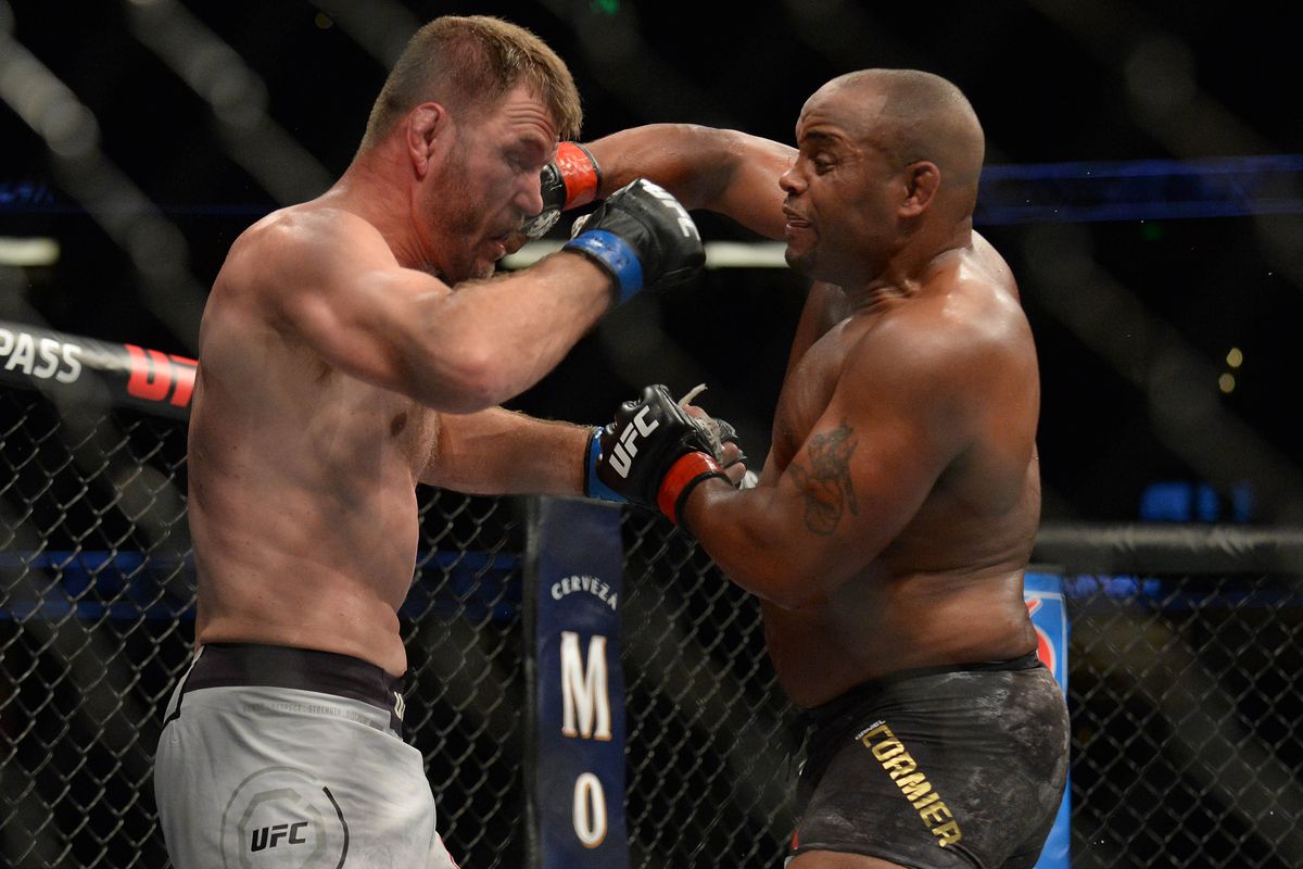 MMA: UFC 241-Cormier vs Miocic