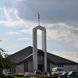 The LDS Church's Freiburg Germany Temple in 2010, as it appeared between its 2002 and 2016 rededications.