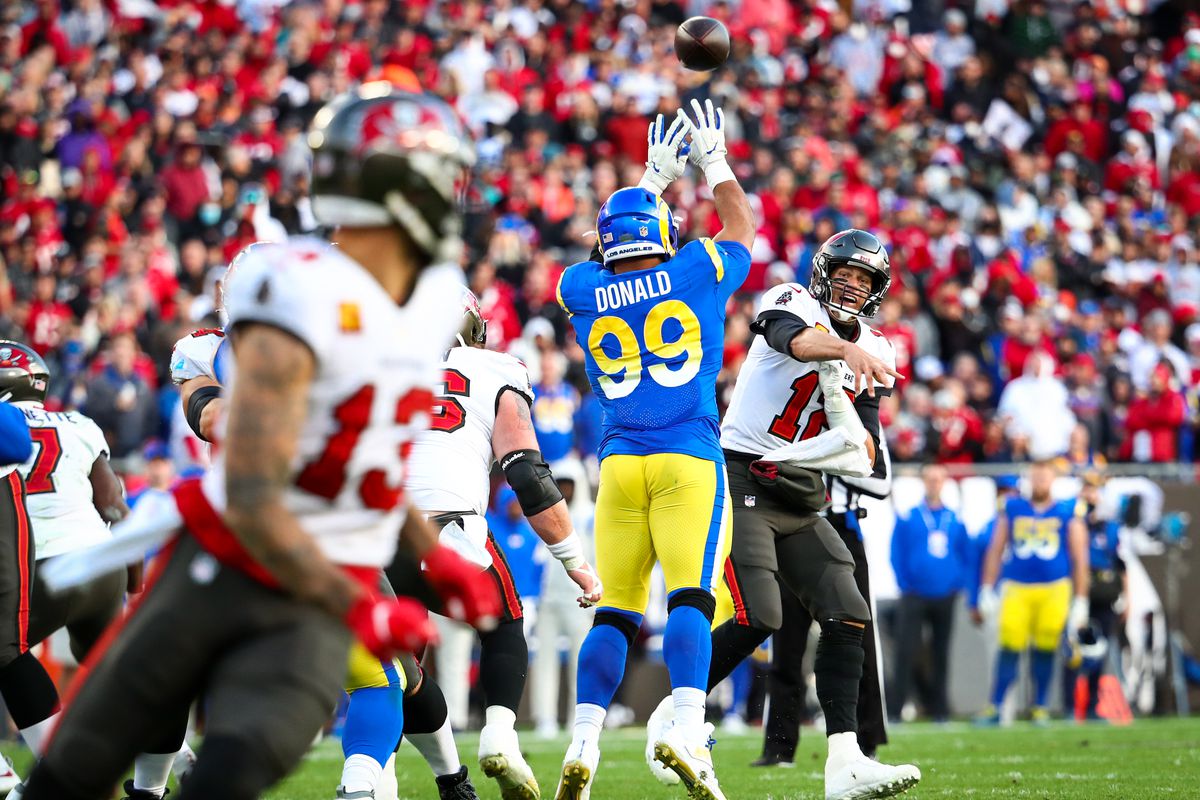 NFC Divisional Playoffs - Los Angeles Rams v Tampa Bay Buccaneers