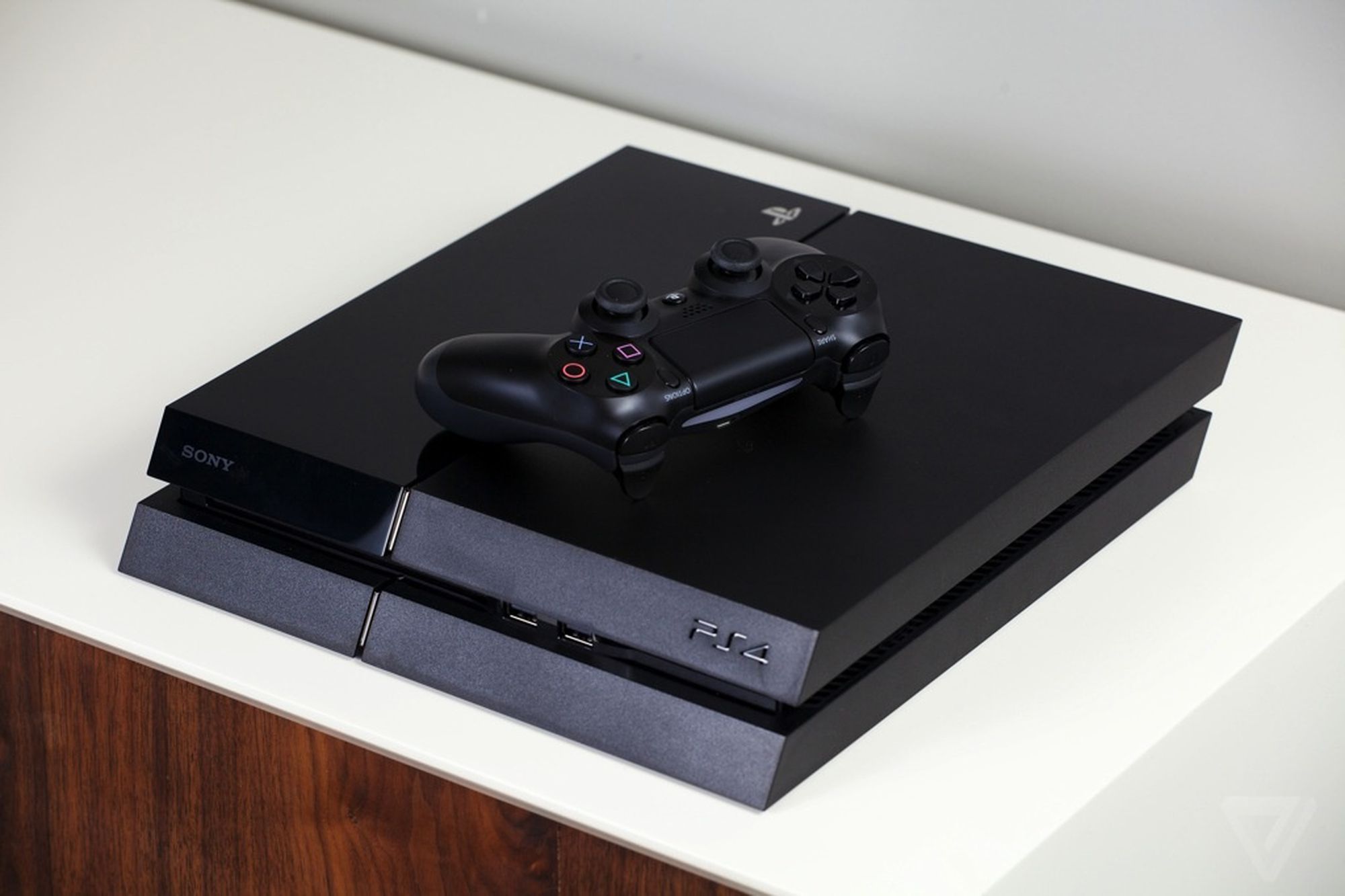 Bering strædet renhed aktivering Sony gives your PS4 a second life: slinging a PS5 to another room of your  house - The Verge
