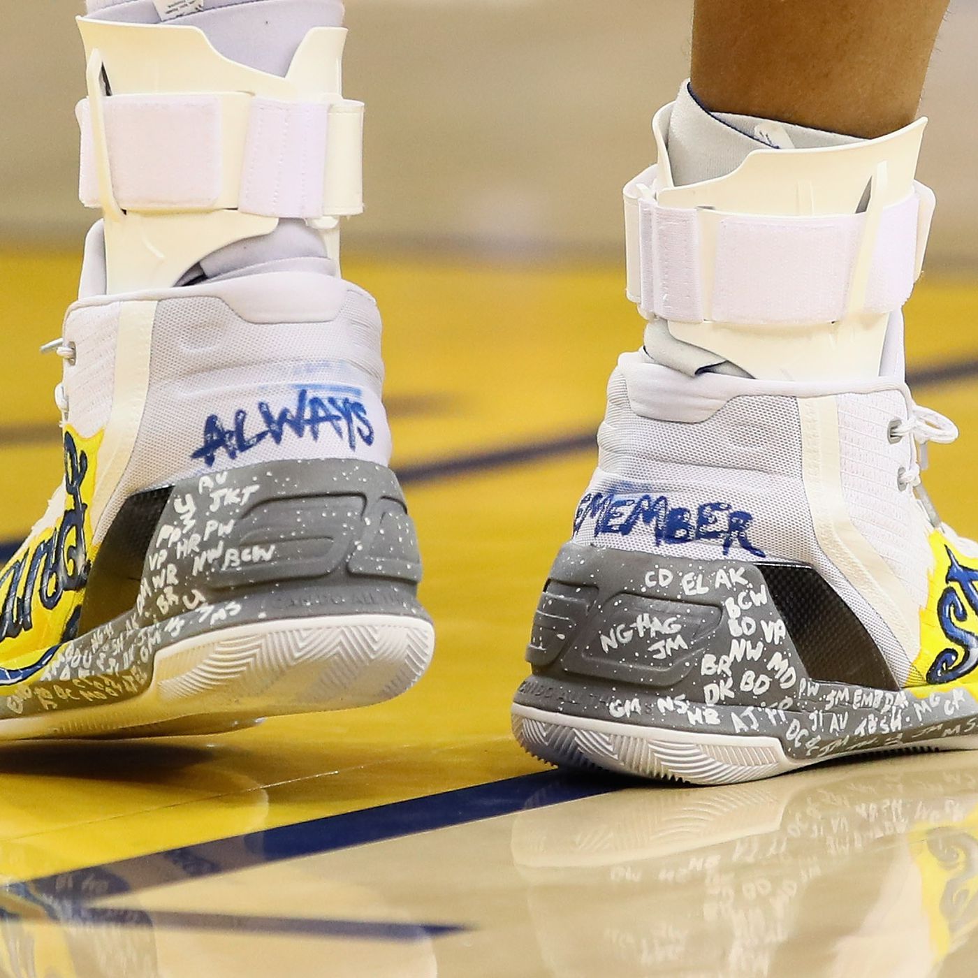 Auction of Stephen Curry's “Ghost Ship shoes” closes on Friday - Golden  State Of Mind