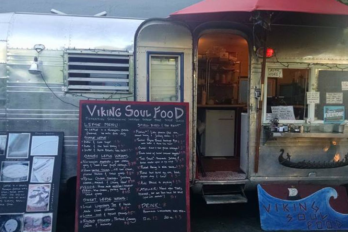 The Viking Soul Food food cart on SE Belmont