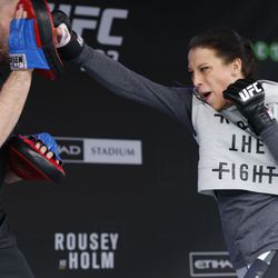 UFC 193 open workouts