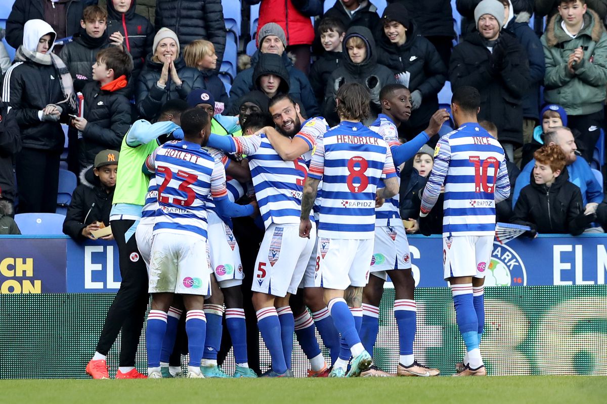 Reading v Coventry City - Sky Bet Championship - Select Car Leasing Stadium