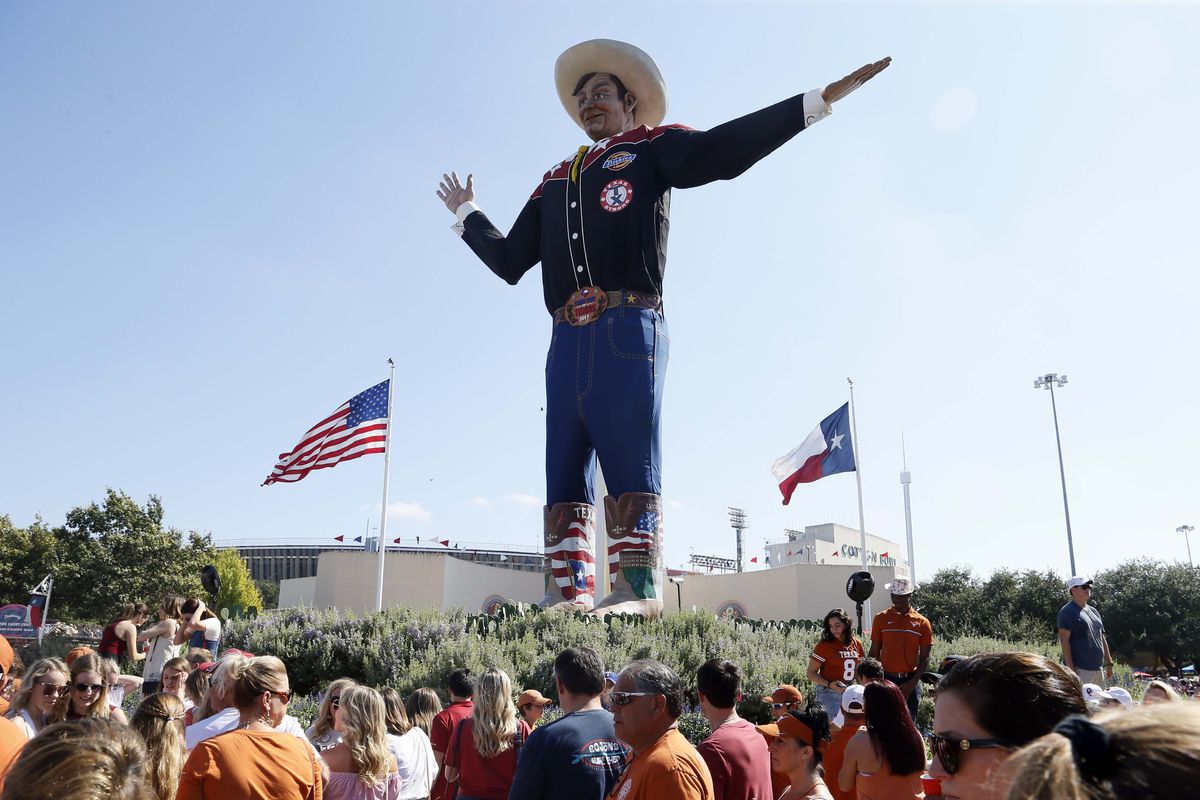 NCAA Football: Oklahoma at Texas