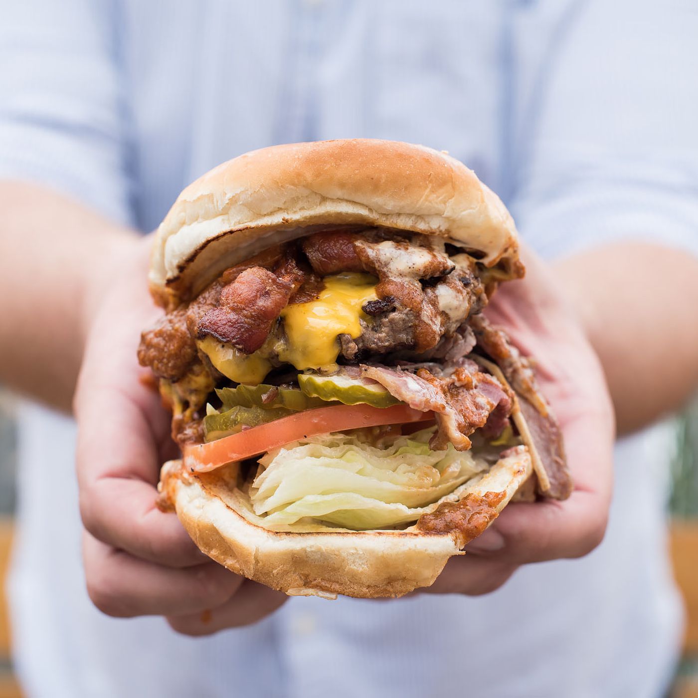 eater.com - Farley Elliott - Chinatown Burger Restaurant Brings Back the Beef After Finding Vegan Menu 'Unsustainable'