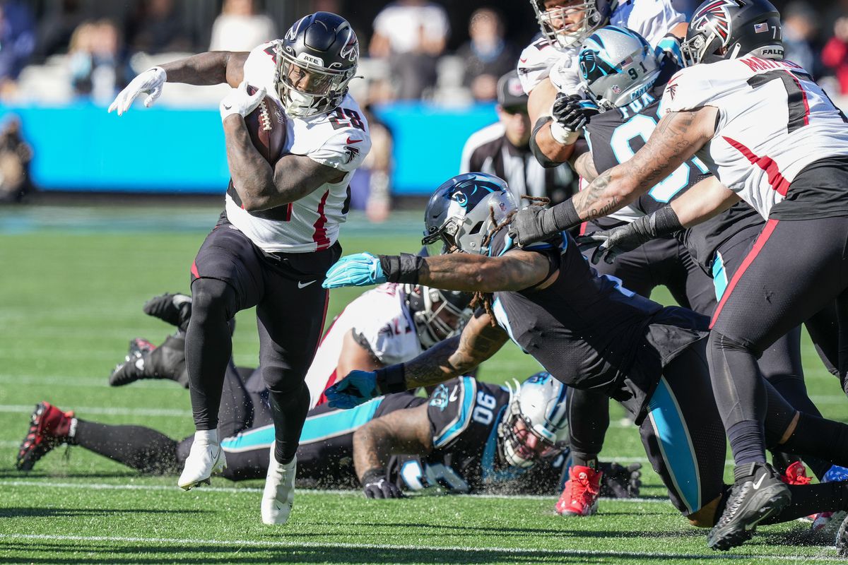 NFL: Atlanta Falcons at Carolina Panthers