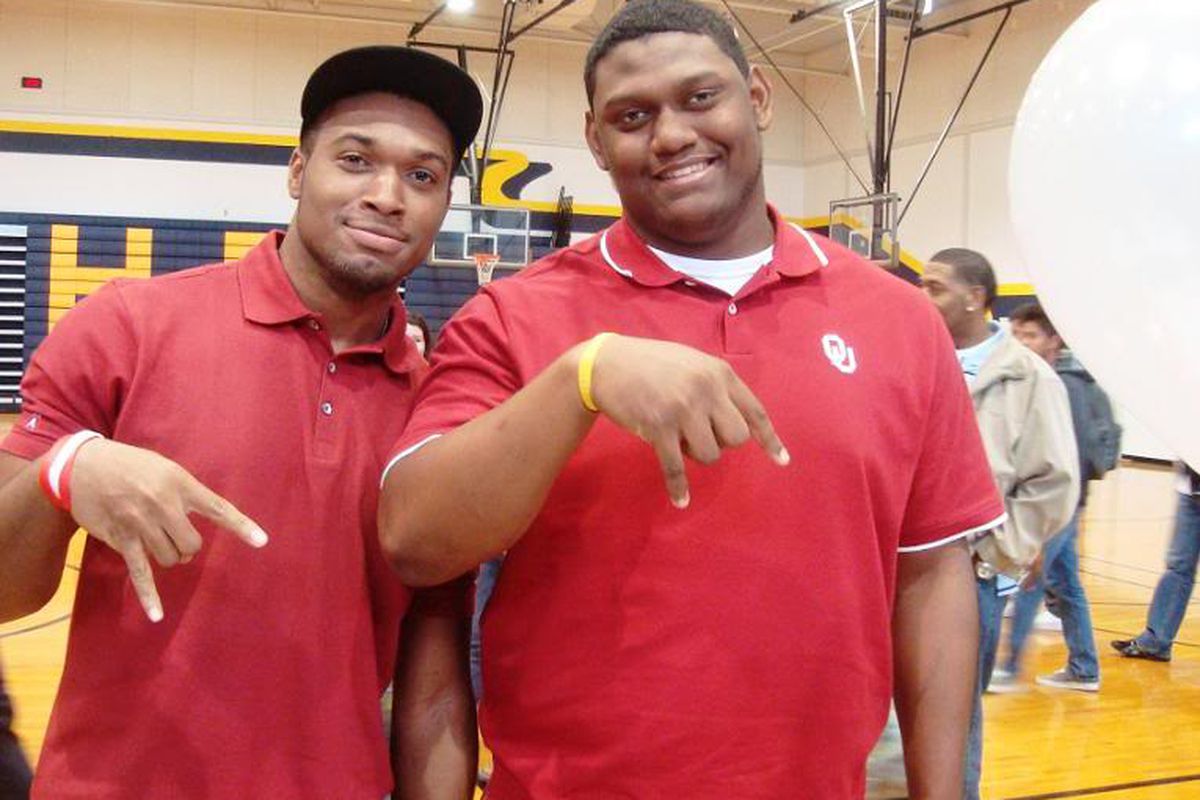Just in case you couldn't tell which one was the DT recruit, Jordan Wade is on the right.
