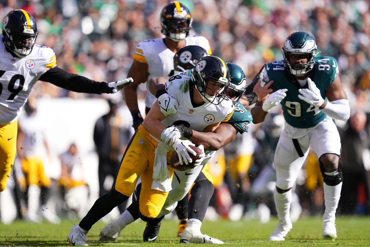 Steelers have another dud in Philly after 35-13 loss to Eagles