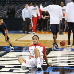 Utah Utes guard Brandon Taylor (11)  warms up during the NCAA basketball tournament in Denver Thursday, March 17, 2016. 