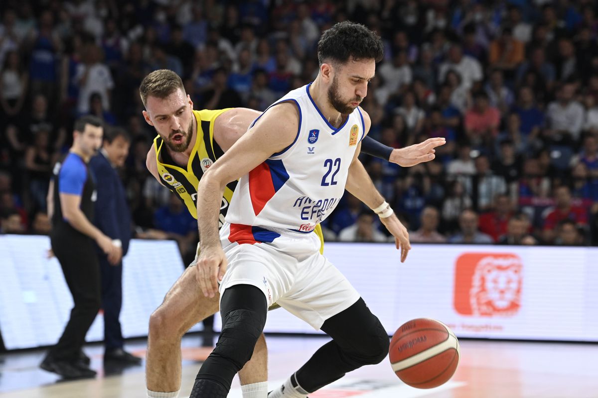 Vasilije Micic of Anadolu Efes S.K. and Marko Guduric of Fenerbahce Beko during the ING Turkish Super League Final series third leg match between Anadolu Efes and Fenerbahce Beko at Sinan Erdem Dome on June 11, 2022 in Istanbul, Turkey.