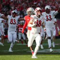 Utah Utes wide receiver Britain Covey (18) returns a kick off for a touchdown during to the Rose Bowl in Pasadena, Calif., on Saturday, Jan. 1, 2022. Utah leads 35-21 at half.