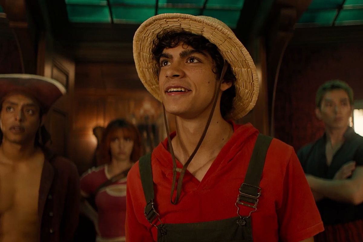 Iñaki Godoy as Luffy, standing and looking at something in wonder