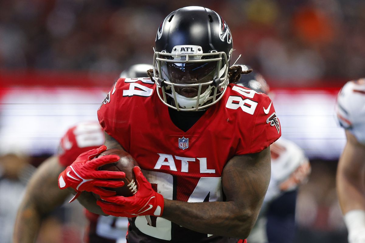 Cordarrelle Patterson #84 of the Atlanta Falcons rushes during the second half against the Chicago Bears at Mercedes-Benz Stadium on November 20, 2022 in Atlanta, Georgia.