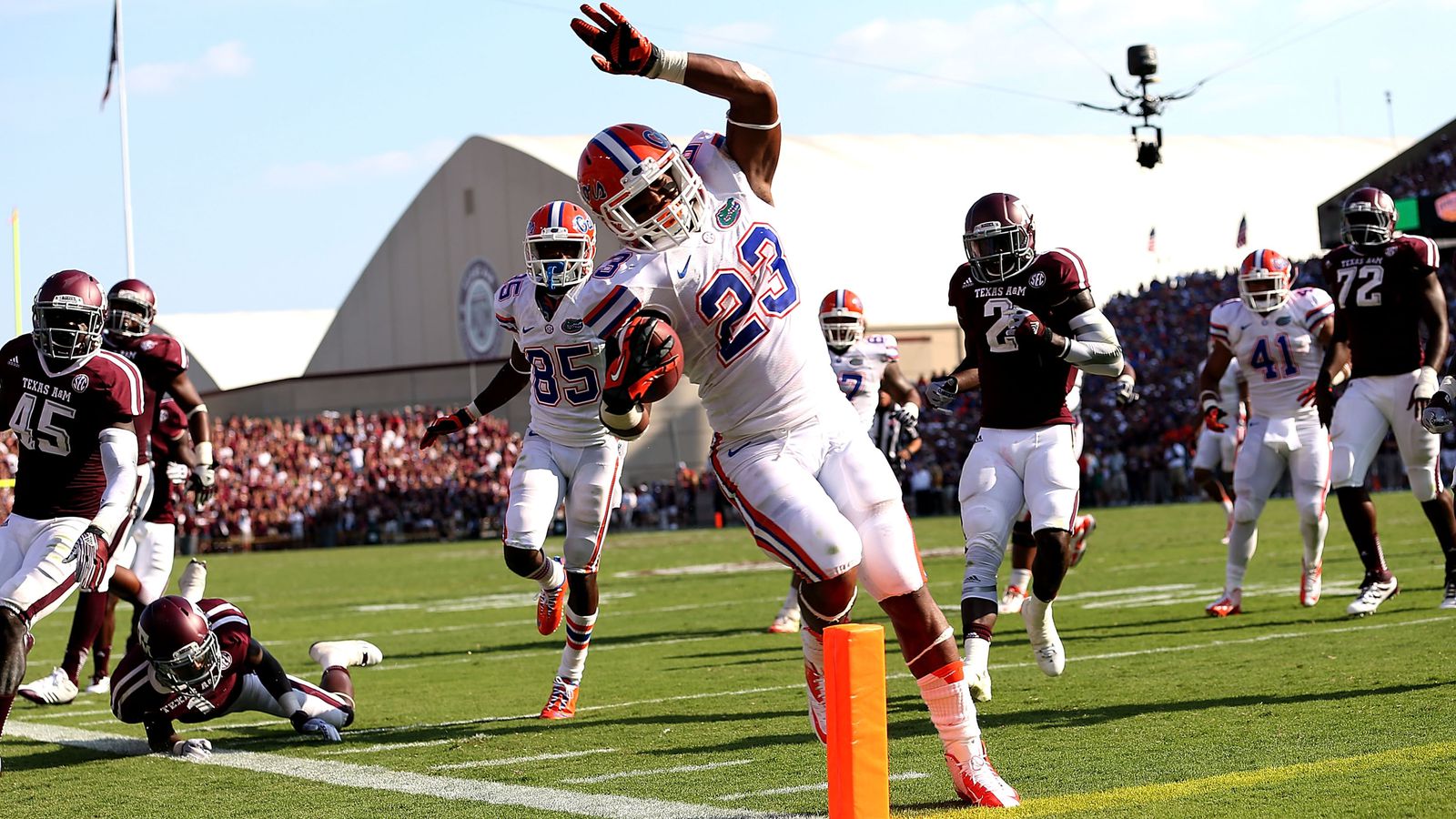 Florida adds players to official football roster for 2015 