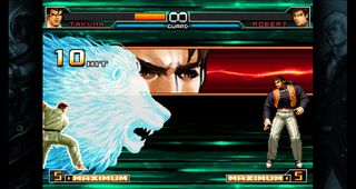 یک شخصیت یک گرگ طیفی غول پیکر را در King of Fighters 2002 Match نامحدود احضار می کند