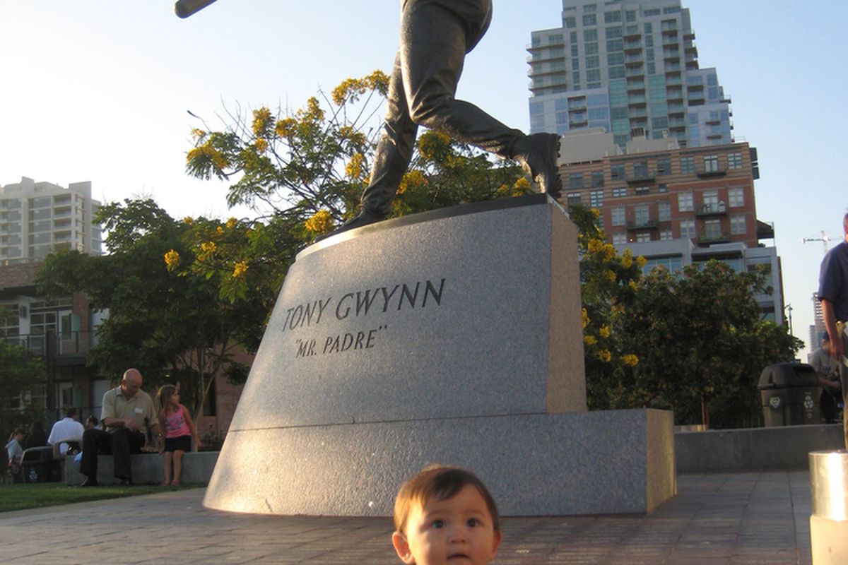 Tony Gwynn Statue