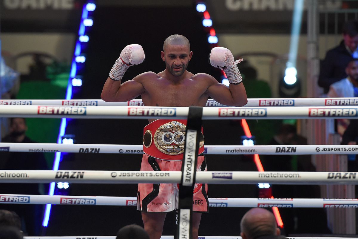 Kid Galahad defeats James Dickens for the Vacant IBF World Featherweight Title on August 7, 2021 in Brentwood, England.