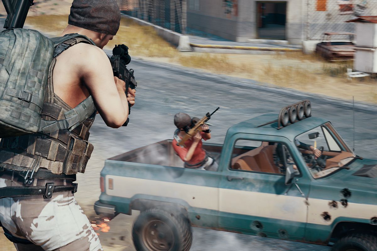 PlayerUnknown’s Battlegrounds - shooting at a truck