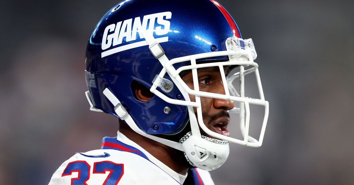 Giants roster moves: CB Fabian Moreau added to roster; Sterling Shepard officially to IR