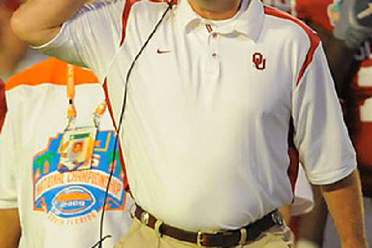 Bob Stoops wants to hear from you!