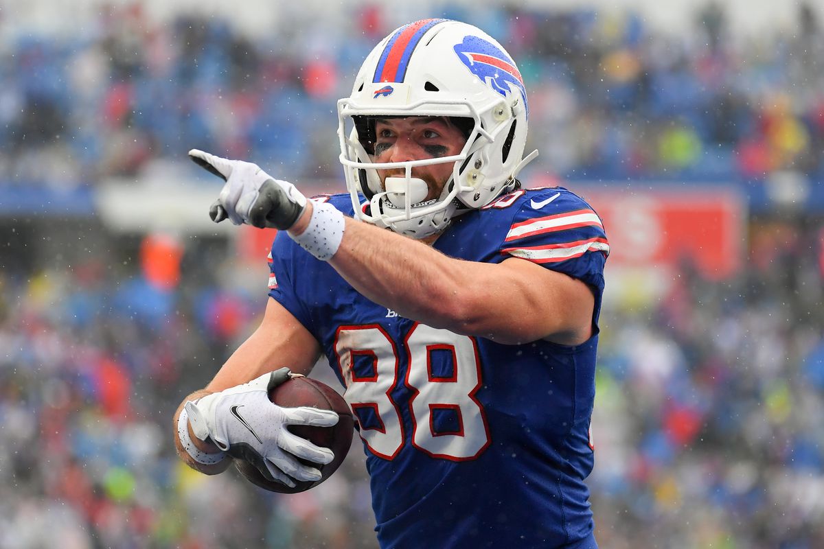 Buffalo Bills tight end Dawson Knox (88) gestures to the crowd after a touchdown catch against the Houston Texans during the second half at Highmark Stadium.&nbsp;