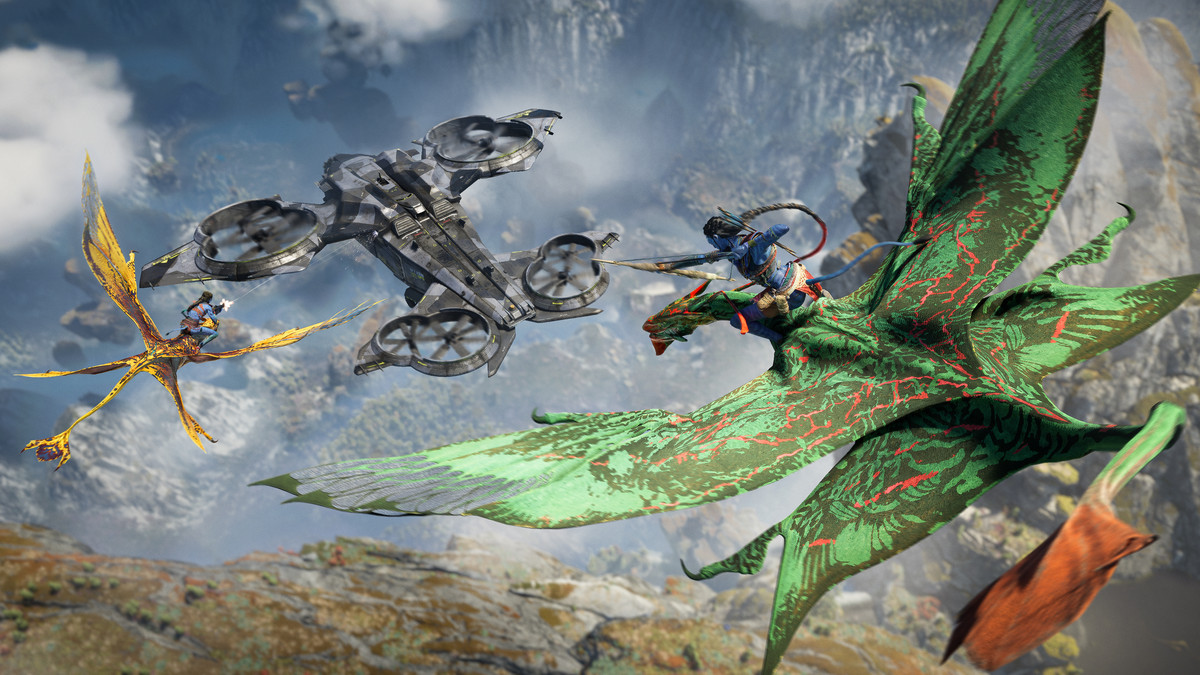 A Na’vi flies on an Ikran toward an RDA gunship in Avatar: Frontiers of Pandora