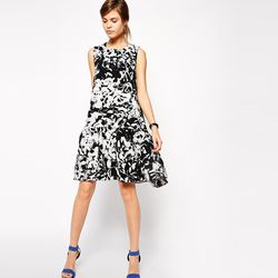 <b>ASOS</b> swing dress, <a href="http://us.asos.com/ASOS/ASOS-Swing-Dress-in-Texture-and-Mono-Floral-Print/Prod/pgeproduct.aspx?iid=4353970&cid=2623&Rf-800=-1,51&sh=0&pge=0&pgesize=204&sort=-1&clr=Floralprint">$97</a>