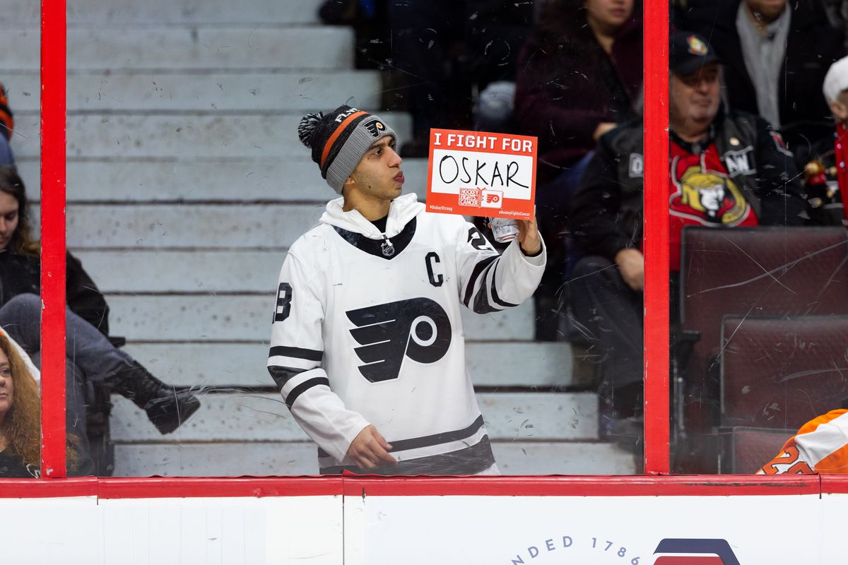 NHL: DEC 21 Flyers at Senators
