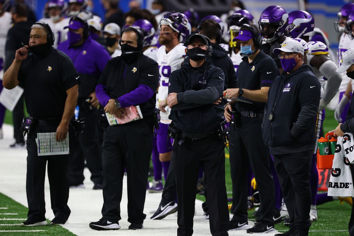 Head coach Mike Zimmer of the Minnesota Vikings looks at the score board in the fourth quarter of the game against the Detroit Lions at Ford Field on January 3, 2021 in Detroit, Michigan.  