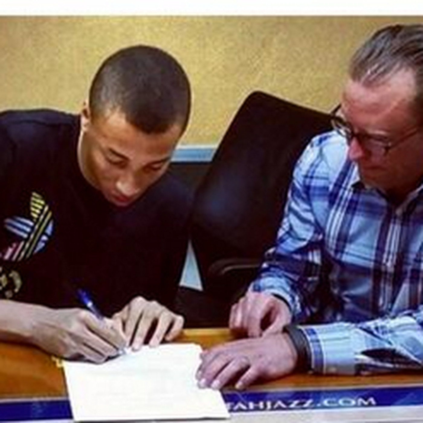 Utah Jazz Salary Cap: Dante Exum and Rodney Hood officialy sign ...