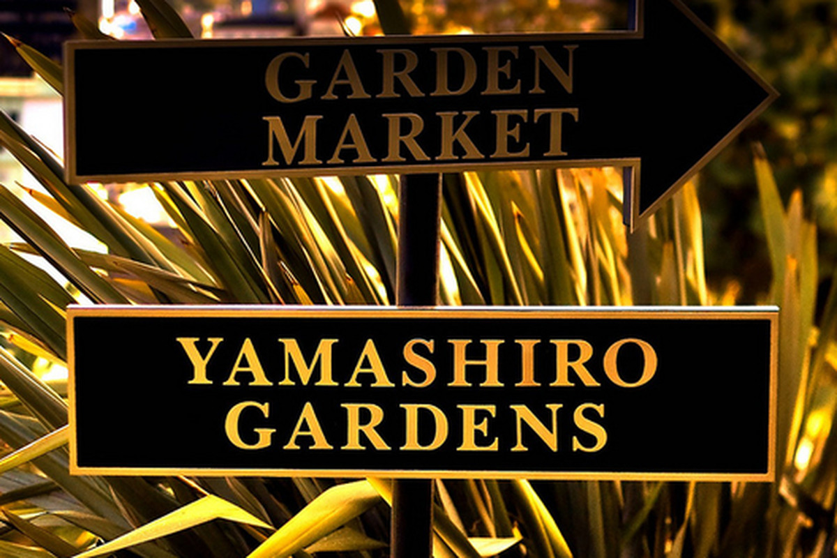 Yamashiro garden market. 