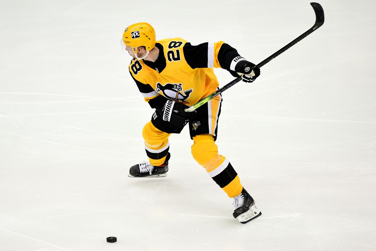 New York Islanders v Pittsburgh Penguins - Game One