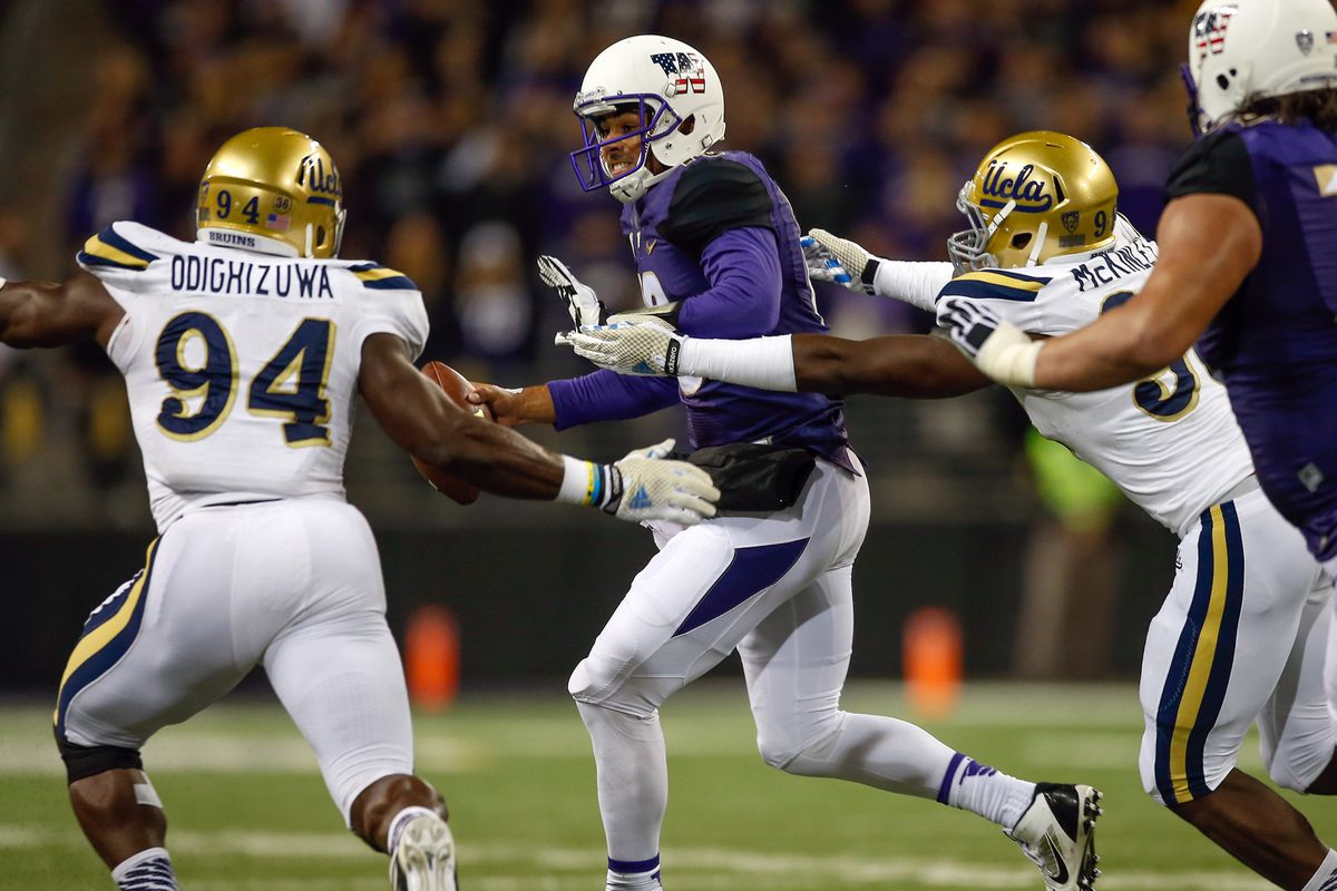 Washington looks for it's seventh win against the 14th-ranked Arizona Wildcats this Saturday.