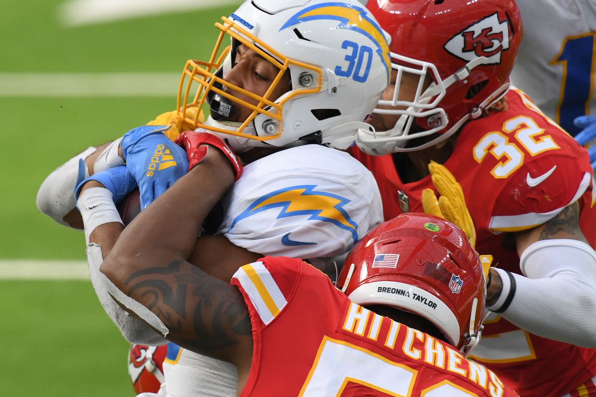 Kansas City Chiefs v Los Angeles Chargers