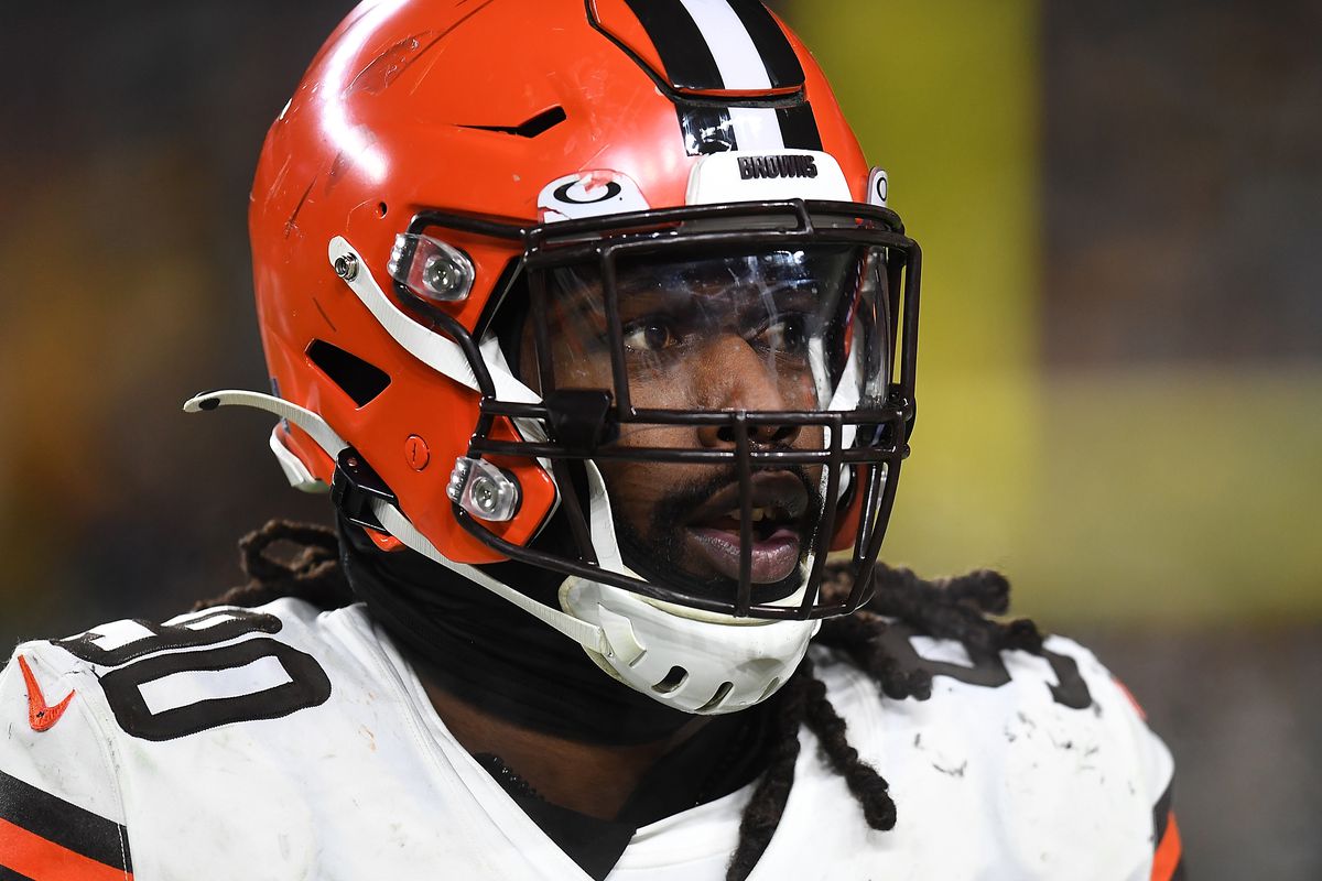 Jadeveon Clowney #90 of the Cleveland Browns looks on during the game against the Pittsburgh Steelers at Heinz Field on January 3, 2022 in Pittsburgh, Pennsylvania.