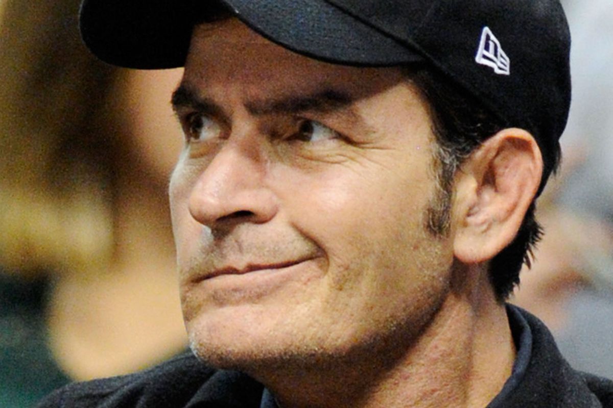 Actor Charlie Sheen attends Cleveland Caveliers and Los Angeles Clippers NBA basketball game at Staples Center on January 16, 2010 in Los Angeles, California. (Photo by Kevork Djansezian/Getty Images)