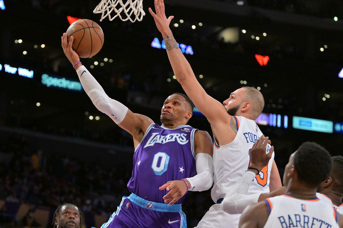 NBA: New York Knicks at Los Angeles Lakers