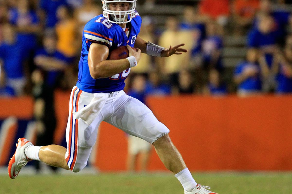 GAINESVILLE, FL - SEPTEMBER 10:  Jeff Driskel #16 of the Florida Gators runs for yardage during a game against the UAB Blazers at Ben Hill Griffin Stadium on September 10, 2011 in Gainesville, Florida.  (Photo by Sam Greenwood/Getty Images)