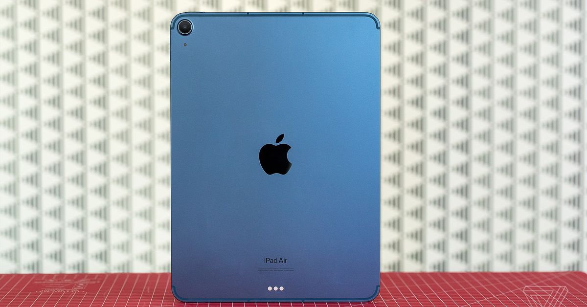 Az M1-motoros iPad Air ismét a legnagyobb, 100 dolláros kedvezményt kapja